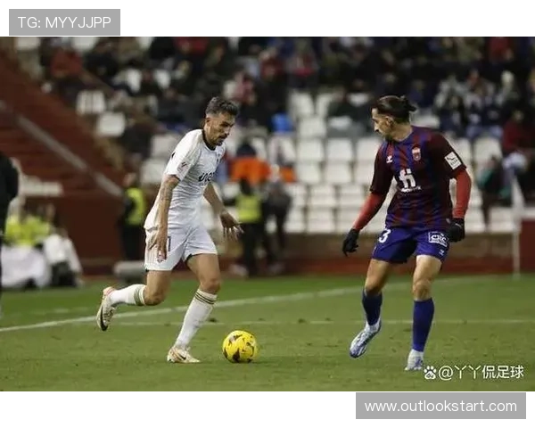 瓦伦西亚保级风险讨论加剧，球队稳定性面临考验